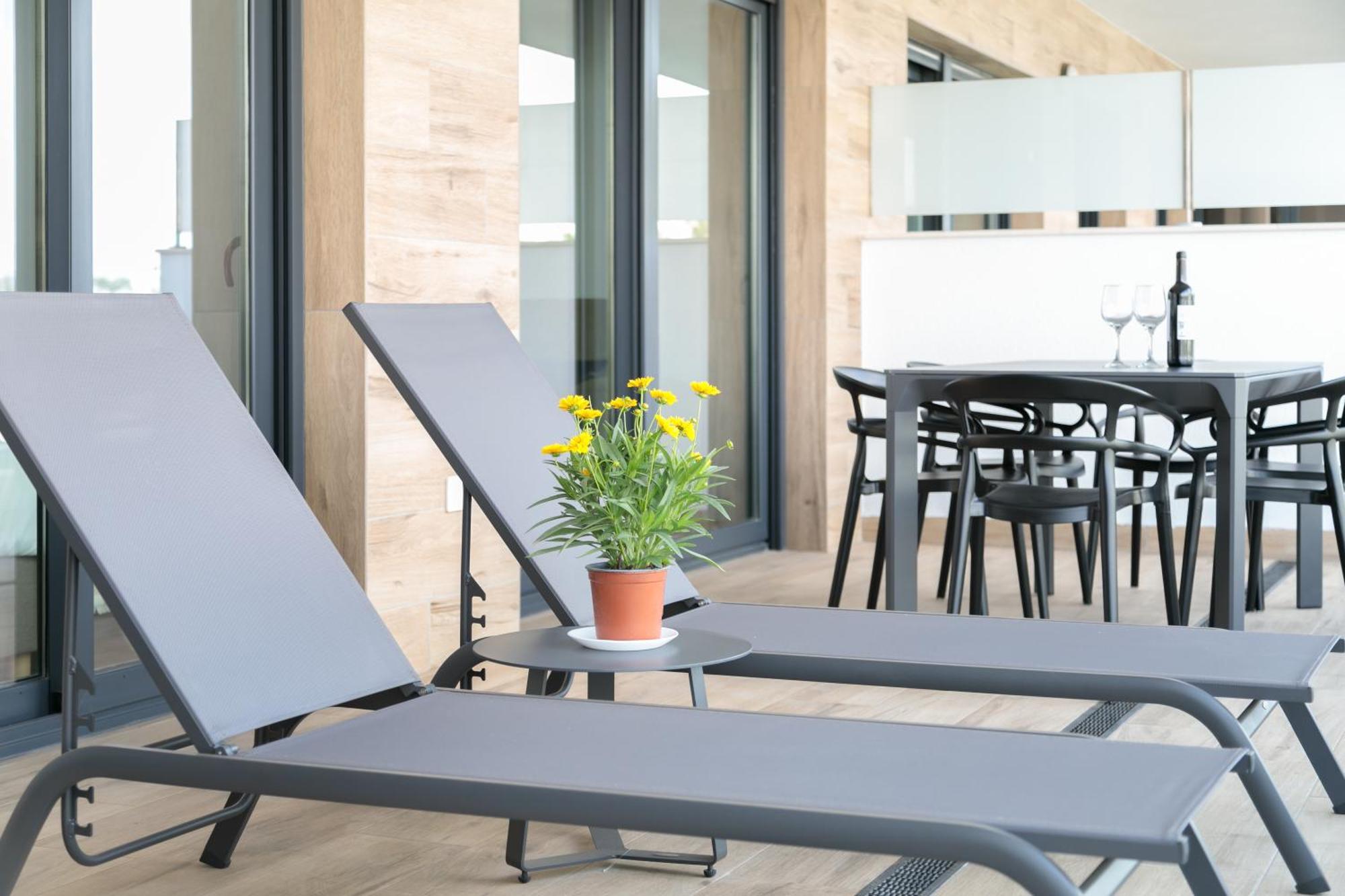 Arenales Terrace Refugee New Apartment With Pool And Gym Arenales del Sol Kültér fotó